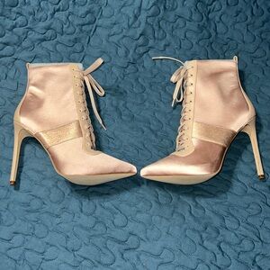 Rose Satin Women boots size 7.5. Brand new